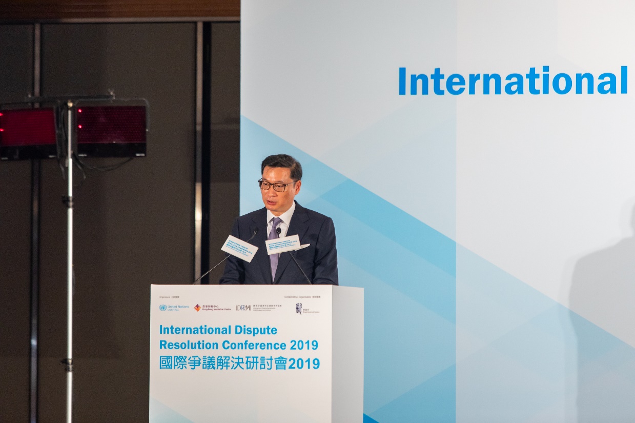 The Hon Mr Justice POON, Justice of Appeal of the Court of Appeal of the High Court, attends the International Dispute Resolution Conference 2019 jointly organised by the United Nations Commission on International Trade Law, Hong Kong Mediation Centre and International Dispute Resolution & Risk Management Institute (17 April)