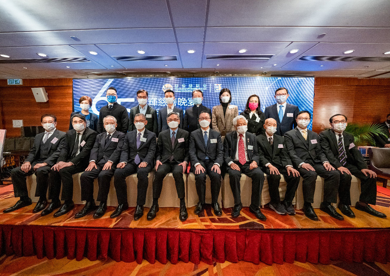 The Hon Chief Justice Andrew CHEUNG (front row, fifth left) and the Hon Mr Justice Tony POON (front row, second left), Judge of the Court of First Instance of the High Court, attend the 65th Annual General Meeting of the Society of Rehabilitation and Crime Prevention, Hong Kong (7 December)