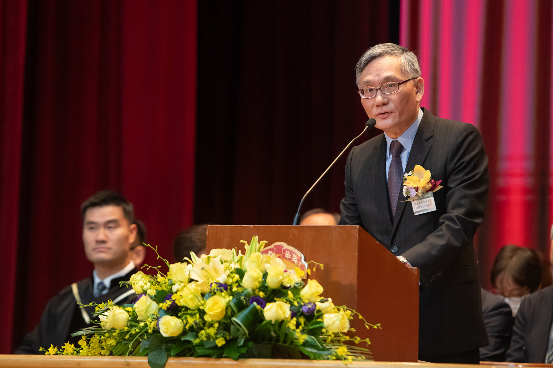 终审法院首席法官张举能于英华书院毕业礼上致辞(十二月八日)<br />(相片: 英华书院)